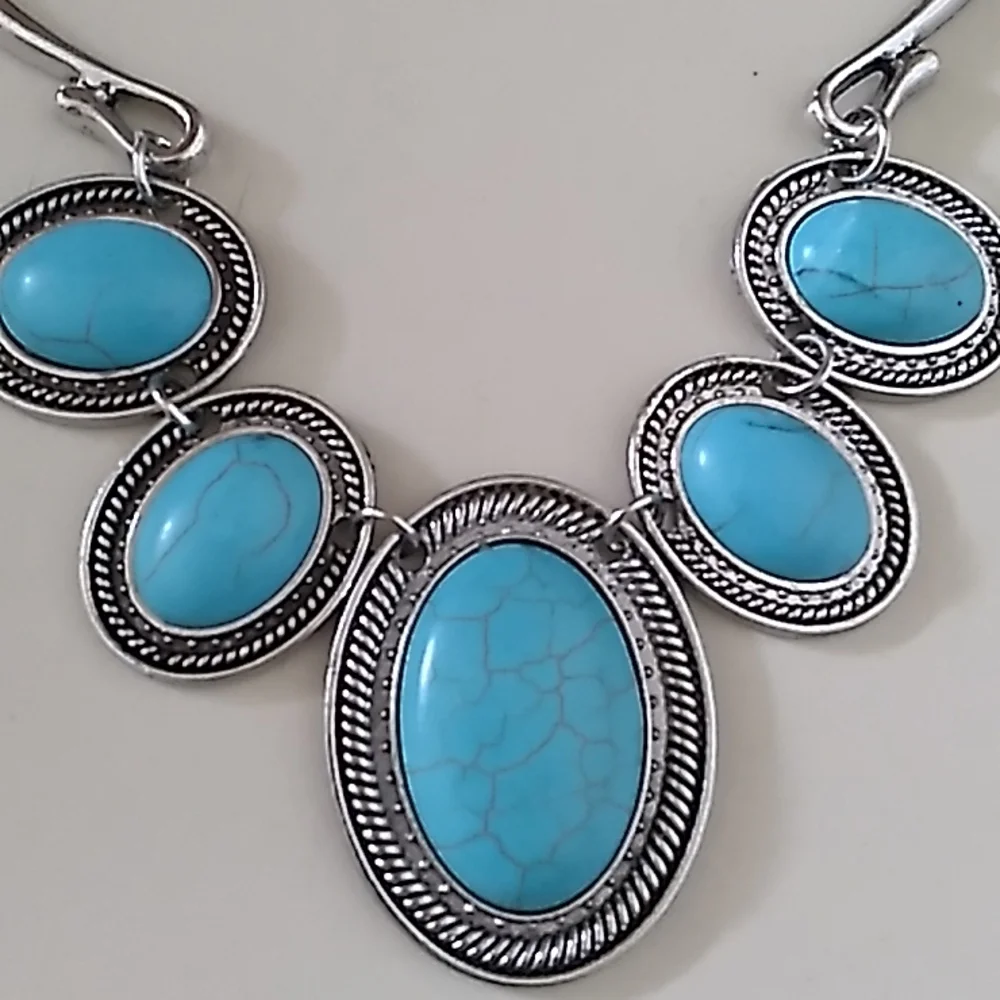 River Ride Blue Blockbuster-Necklace with earrings, Lead and Nickle free - Picture 2 of 6